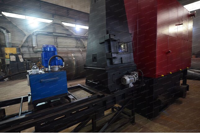 Питатель плунжерный котла 700 кВт на опилках